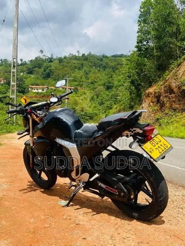 Yamaha FZs V2 2016