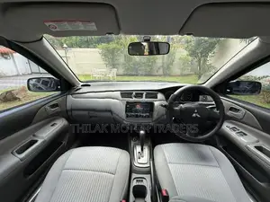 Mitsubishi Lancer GLX 2011