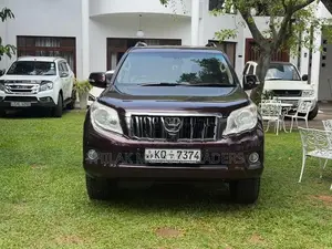 Toyota Land Cruiser Prado TX 2011