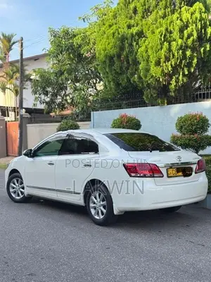 Toyota Premio G SUPERIOR 2018