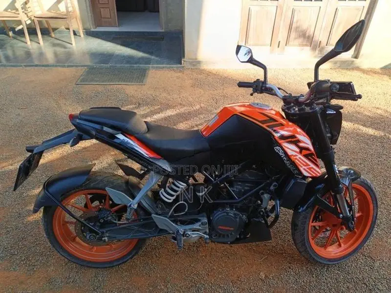 Bajaj KTM Duke 2020