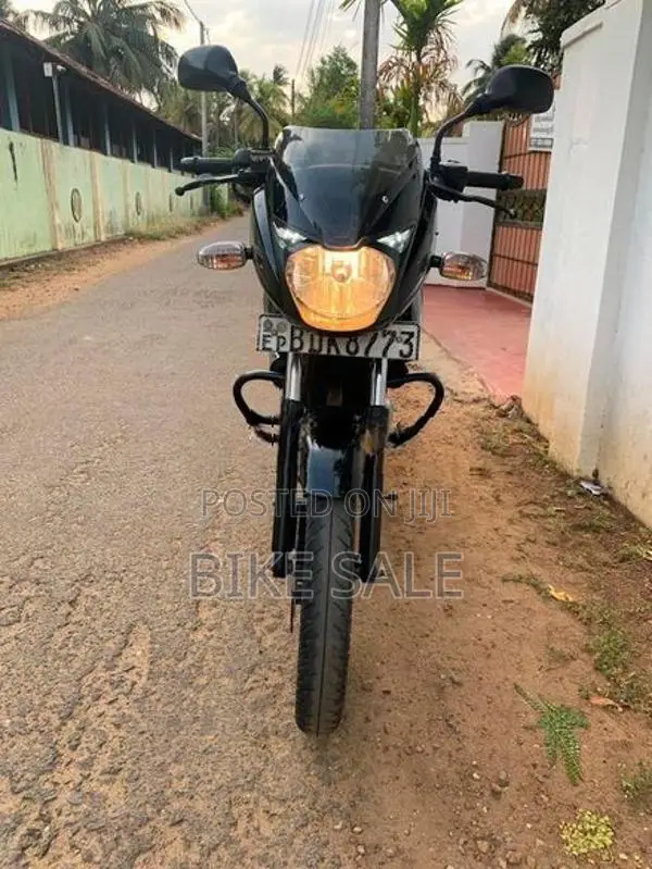 Bajaj Pulsar 150 2017