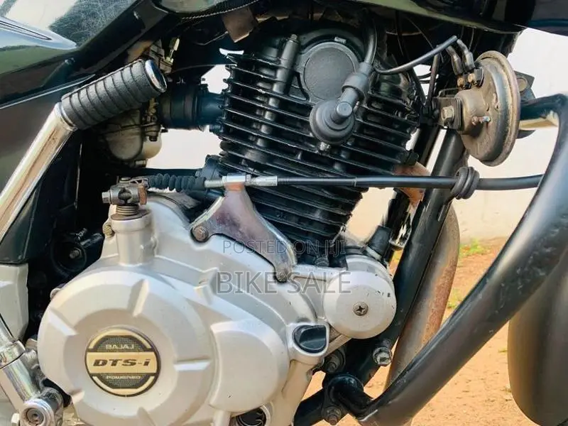 Bajaj Pulsar 150 2017
