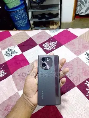 Vivo V30e (Used)