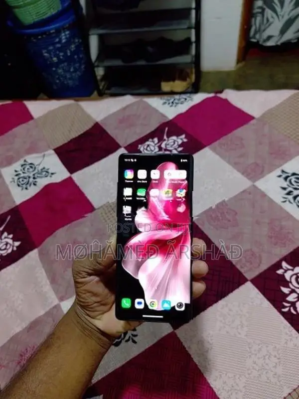 Vivo V30e (Used)