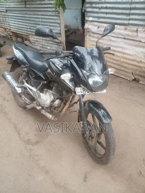 Bajaj Pulsar 150 2016