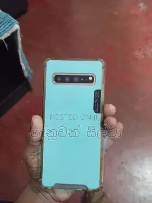 Samsung Galaxy S10 (Used)