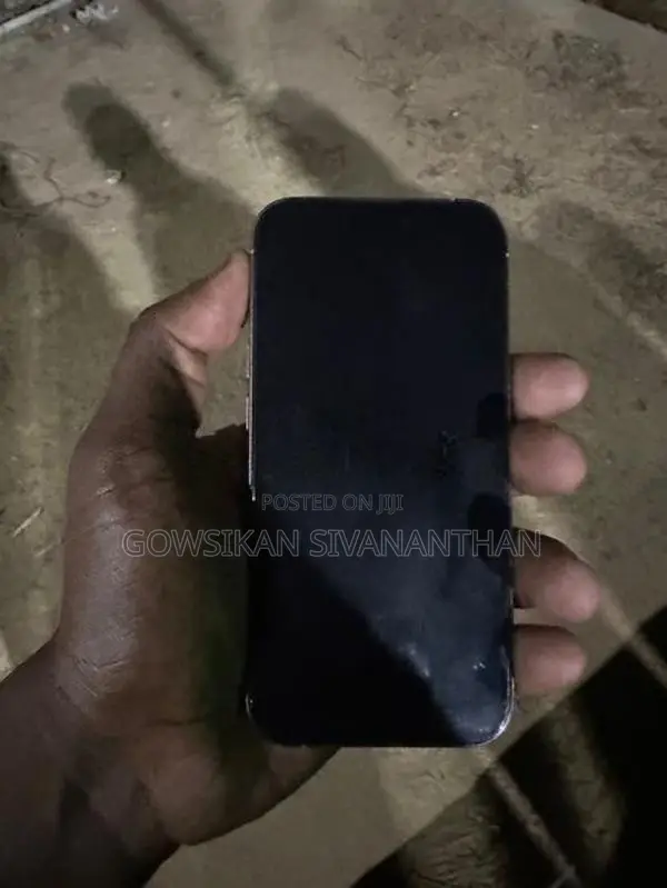 Apple iPhone 15 Pro (Used)