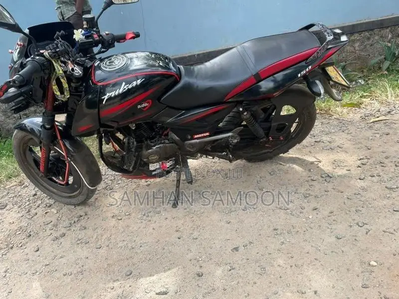 Bajaj Pulsar 150 2014