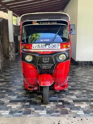 Bajaj RE 2014