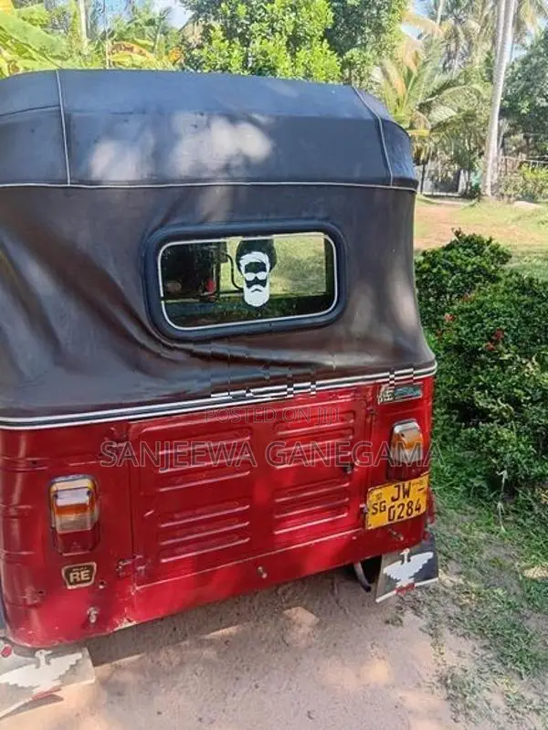 Bajaj RE 2005