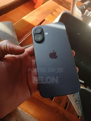 Apple iPhone 16 (Used)