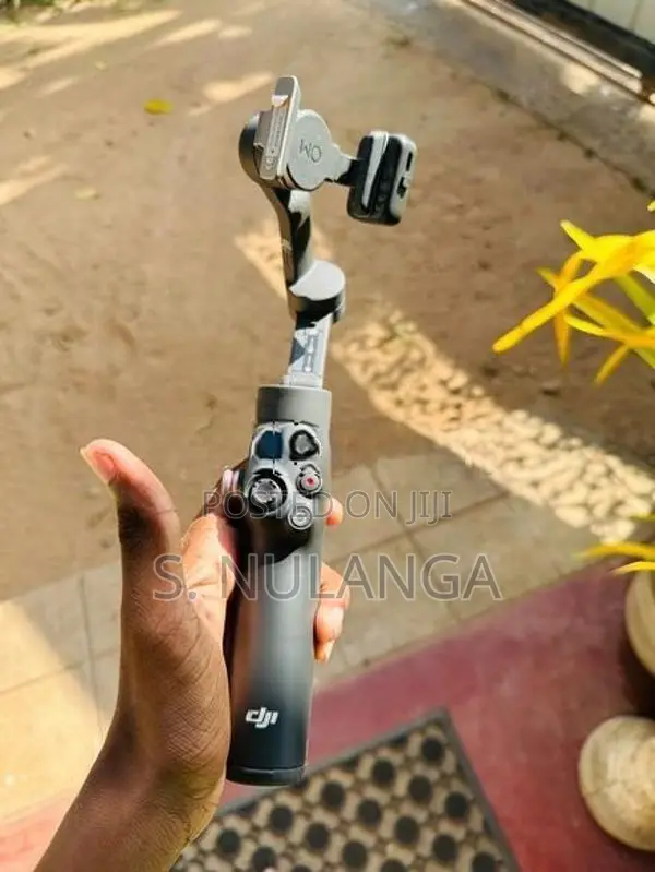 DJI Osmo Mobile 7P Smartphone Gimbal