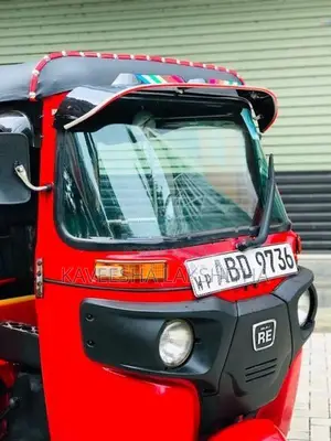 Bajaj RE 2015