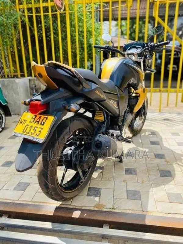 Yamaha FZ S V 1 2013