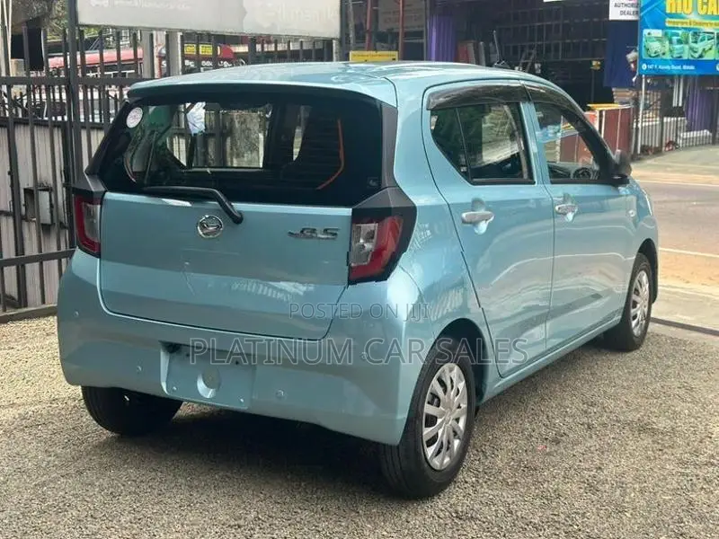 Daihatsu Mira ES L 2025