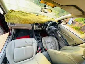 Nissan Sunny 2002