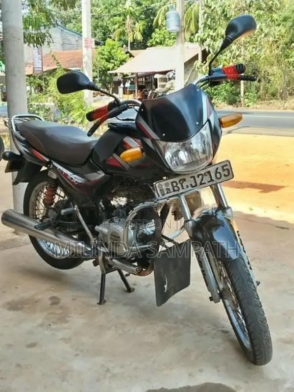 Bajaj CT100 BCJ 2016