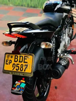 Bajaj Pulsar 150 UG4 2016