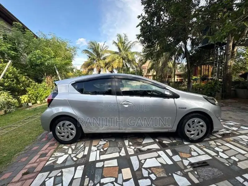 Toyota Aqua Eagle Eye 2017