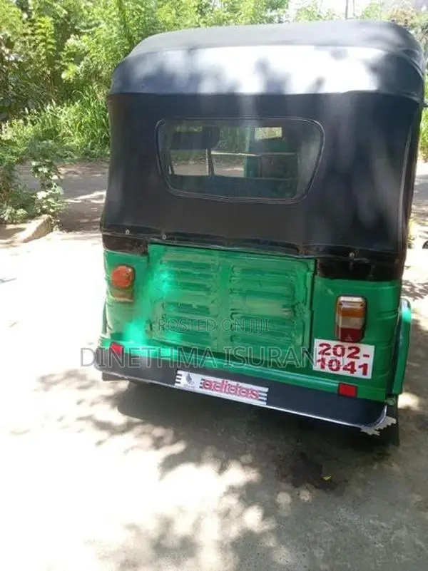Bajaj RE 1995