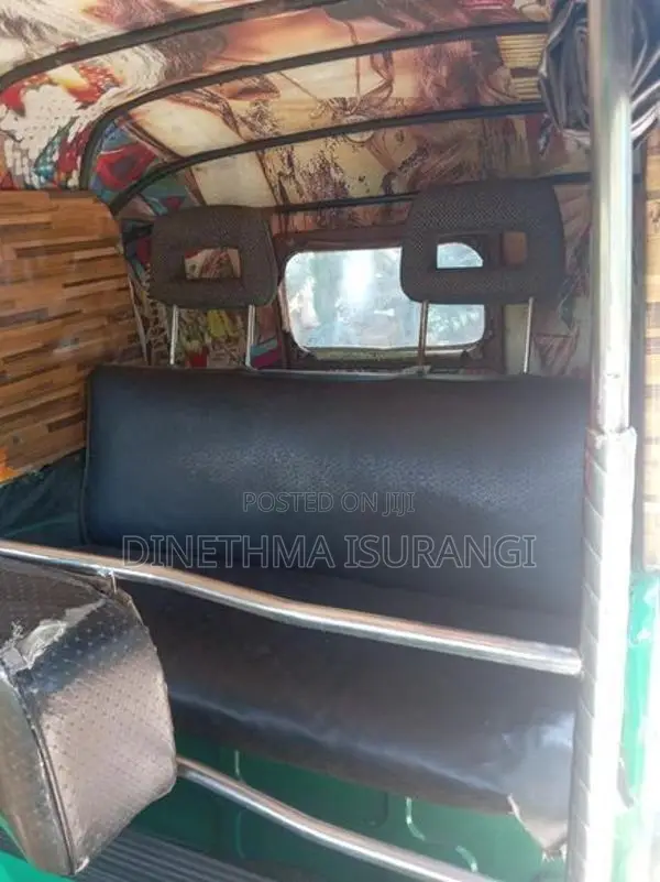Bajaj RE 1995