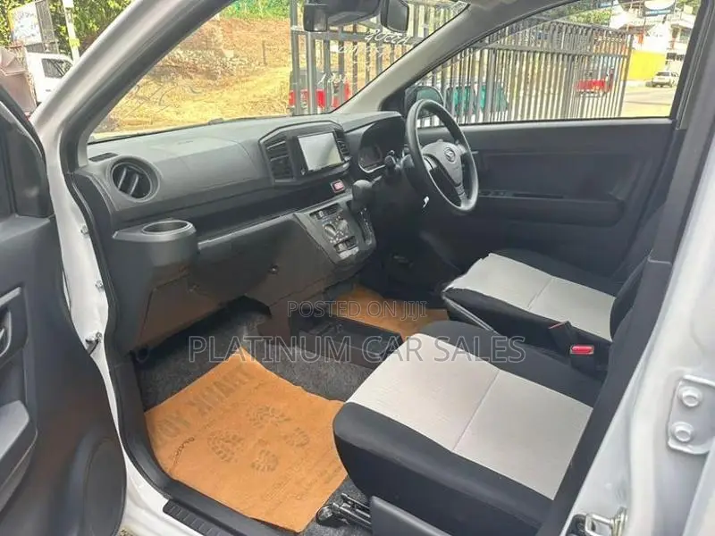 Daihatsu Mira ES L 2025