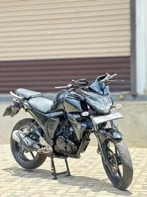 Yamaha FZs V2 2015