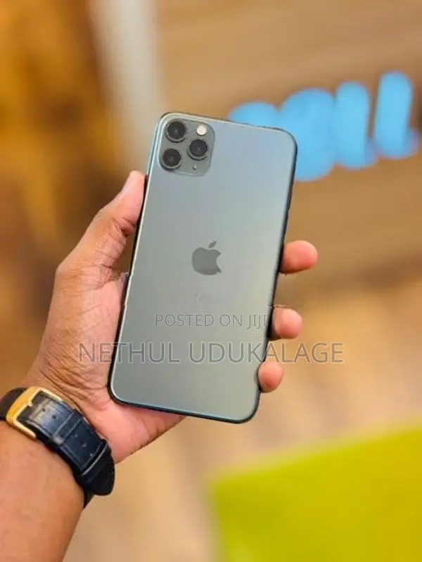 Apple iPhone 11 Pro Max 256GB | GREEN (Used)