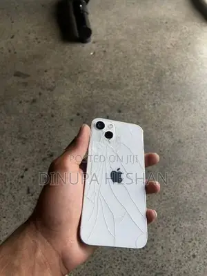 Apple iPhone 13 (Used)