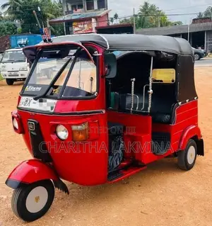 Bajaj RE 2010