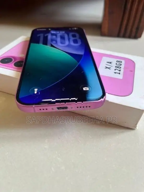 Apple iPhone 16 (Used)