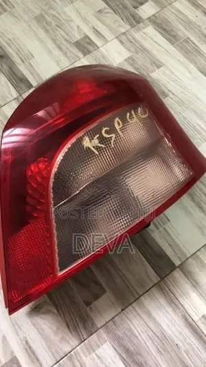 Vitz KSP90 Tail Light For Dual Airbag Model