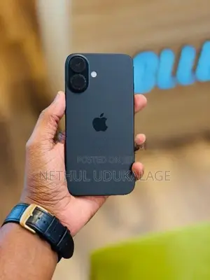 Apple iPhone 16 128GB (Black) (Used)