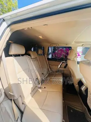 Toyota Land Cruiser Prado TX 2023