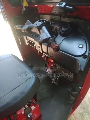 Bajaj RE ABE 2015