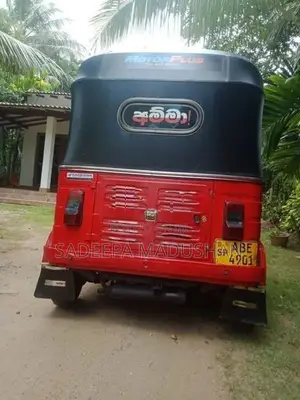 Bajaj RE ABE 2015
