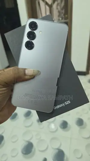 Samsung Galaxy S25 (Used)