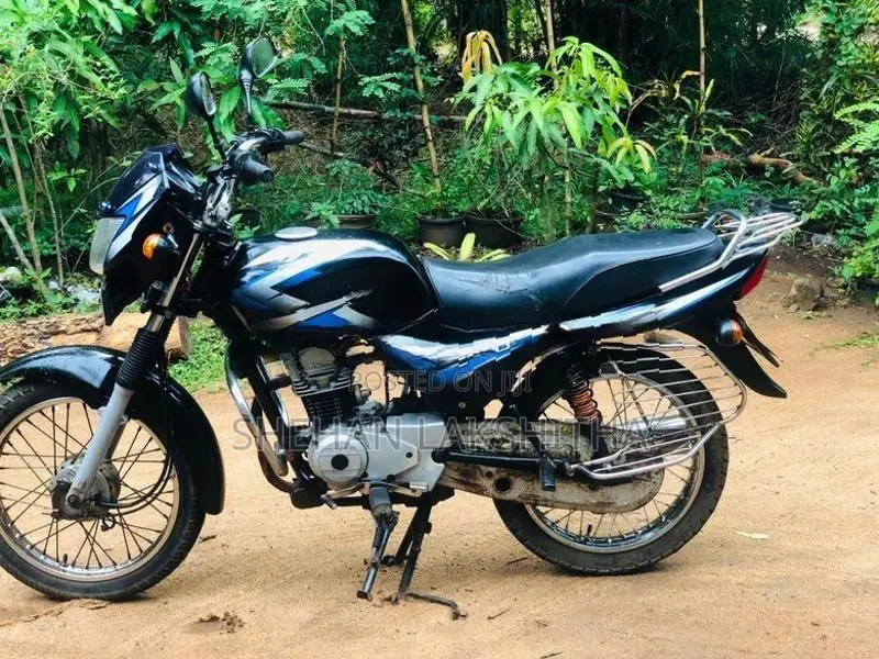 Bajaj CT100 2015