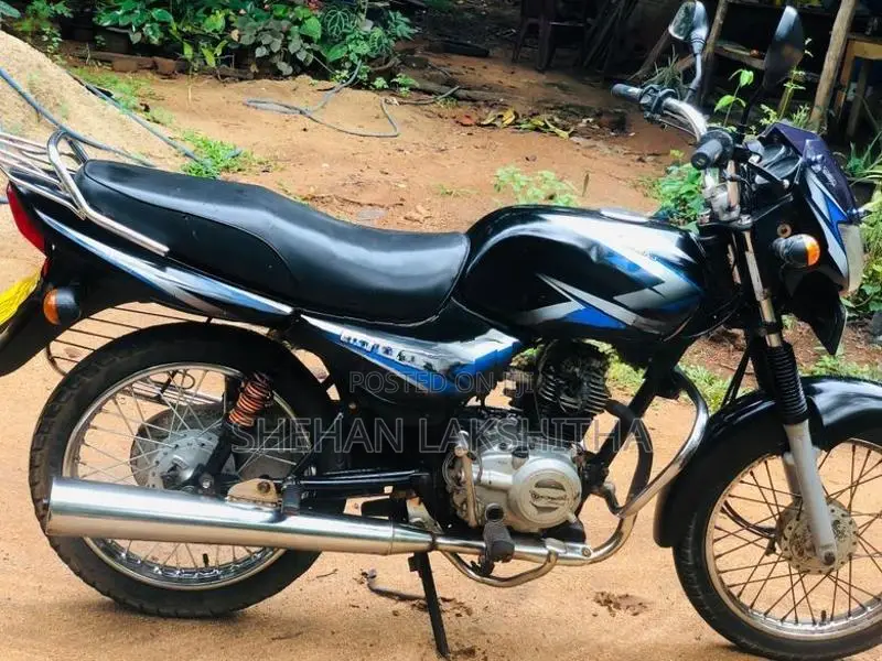 Bajaj CT100 2015