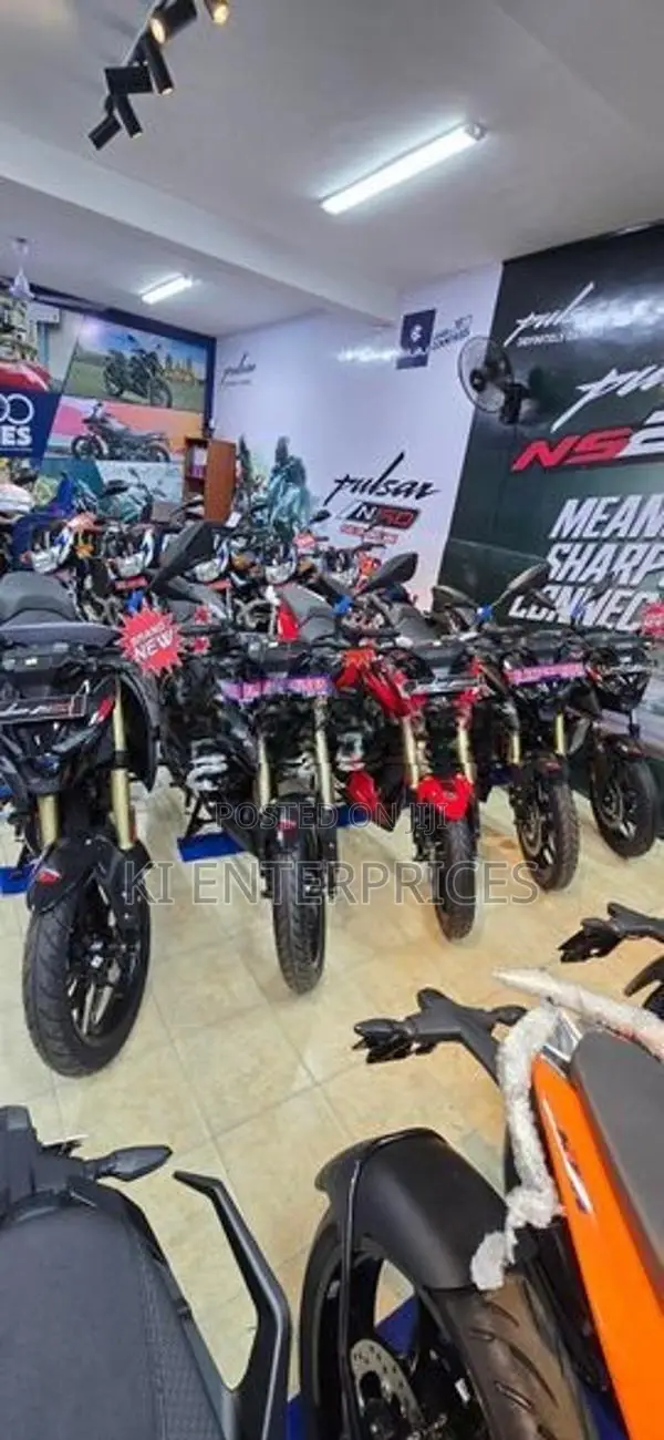 Bajaj Pulsar N160 Premium 2026
