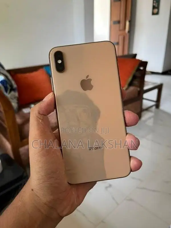 Apple iPhone XS Max (Used)