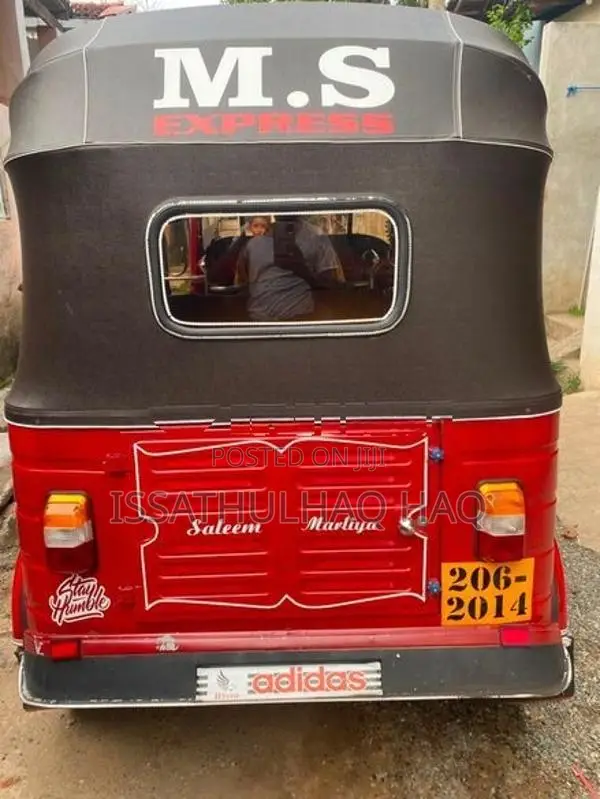 Bajaj RE 1999