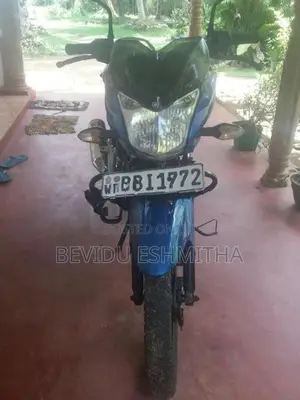 Bajaj Discover 2015