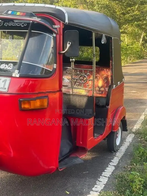 Bajaj RE 2004