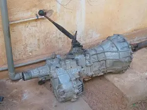 Isuzu Trooper Ubs 55 Engine Part