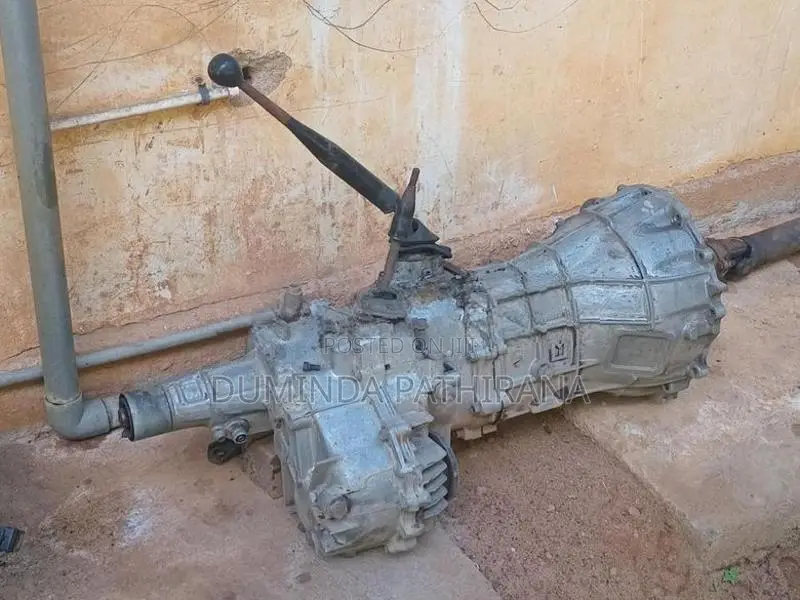 Isuzu Trooper Ubs 55 Engine Part