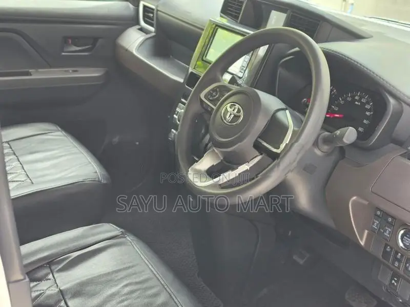 Toyota Roomy G GRADE 2024