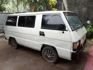 Mitsubishi Delica 1986