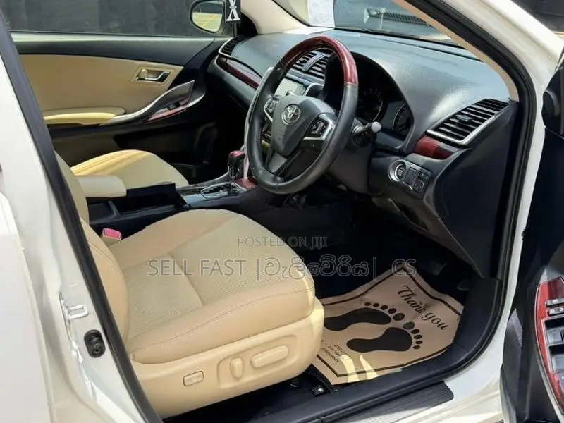 Toyota Premio G Superior 2016
